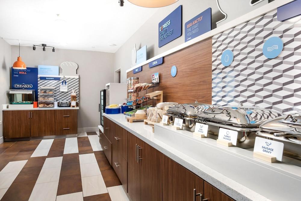 Holiday Inn Express Hotel And Suites Conroe By Ihg Ngoại thất bức ảnh